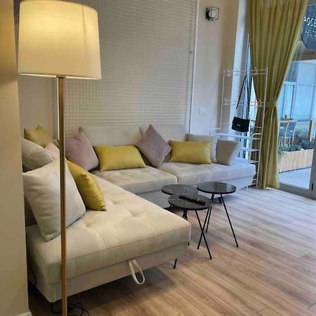 Lovely Apartment In Pogradec City With A Lake View מראה חיצוני תמונה