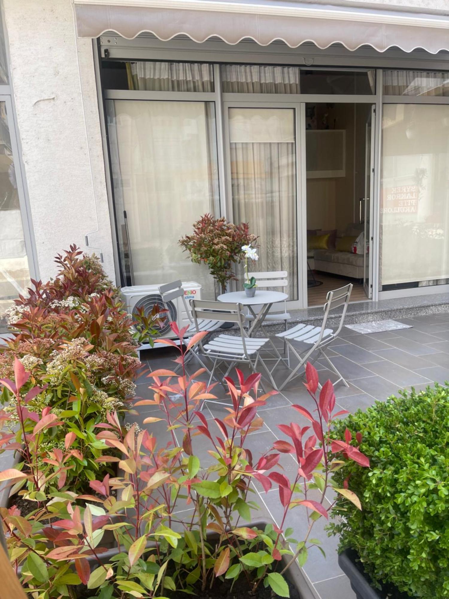 Lovely Apartment In Pogradec City With A Lake View מראה חיצוני תמונה