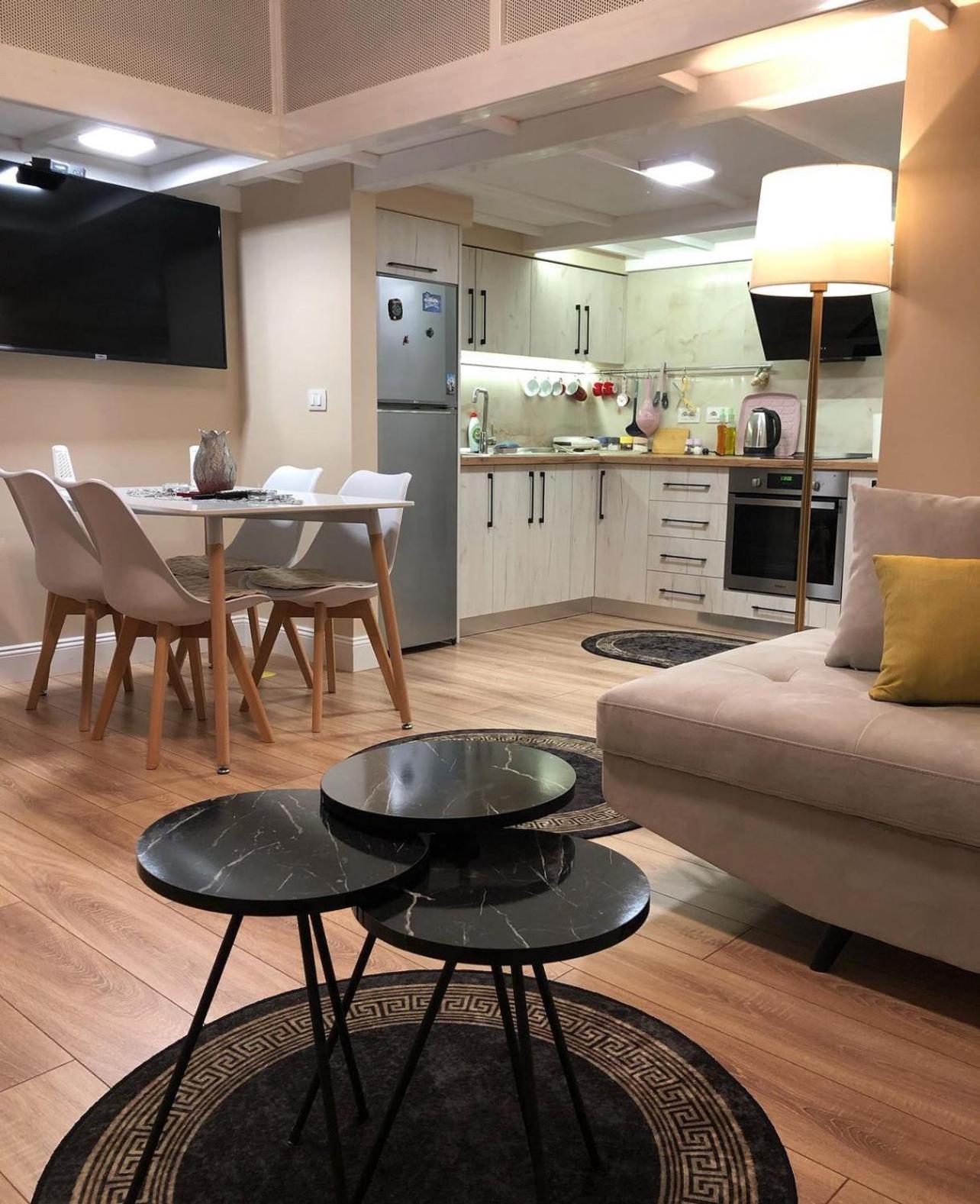 Lovely Apartment In Pogradec City With A Lake View מראה חיצוני תמונה