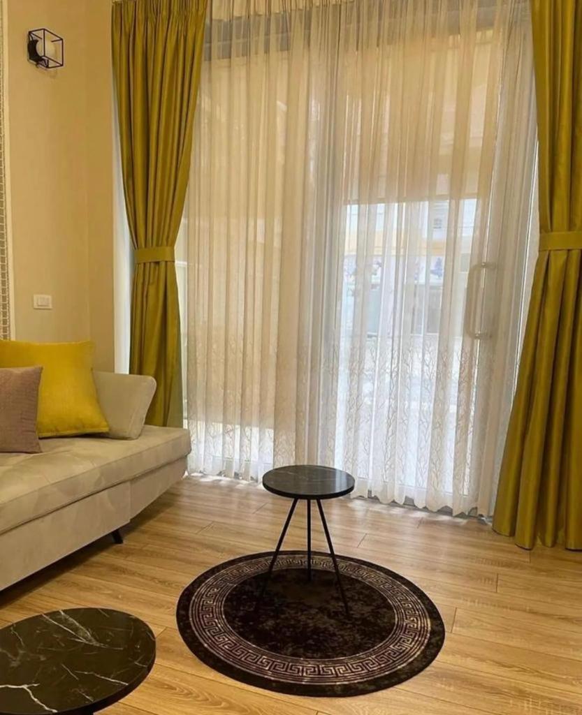 Lovely Apartment In Pogradec City With A Lake View מראה חיצוני תמונה